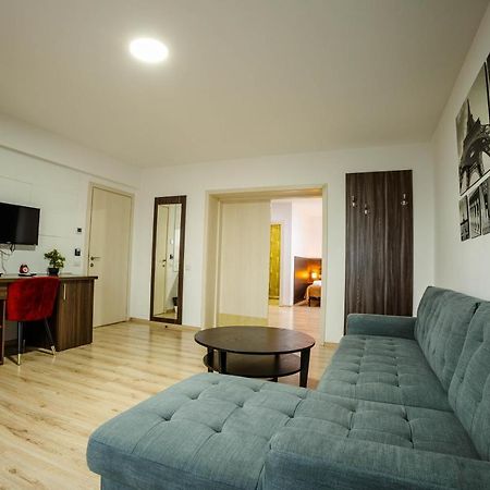 Voluntari Bliss Inn Tunari מראה חיצוני תמונה