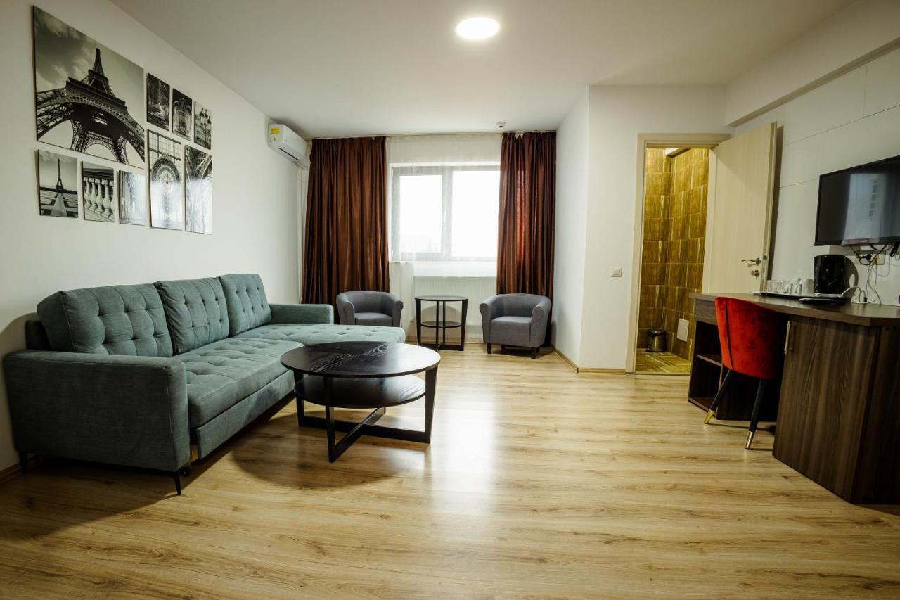 Voluntari Bliss Inn Tunari מראה חיצוני תמונה