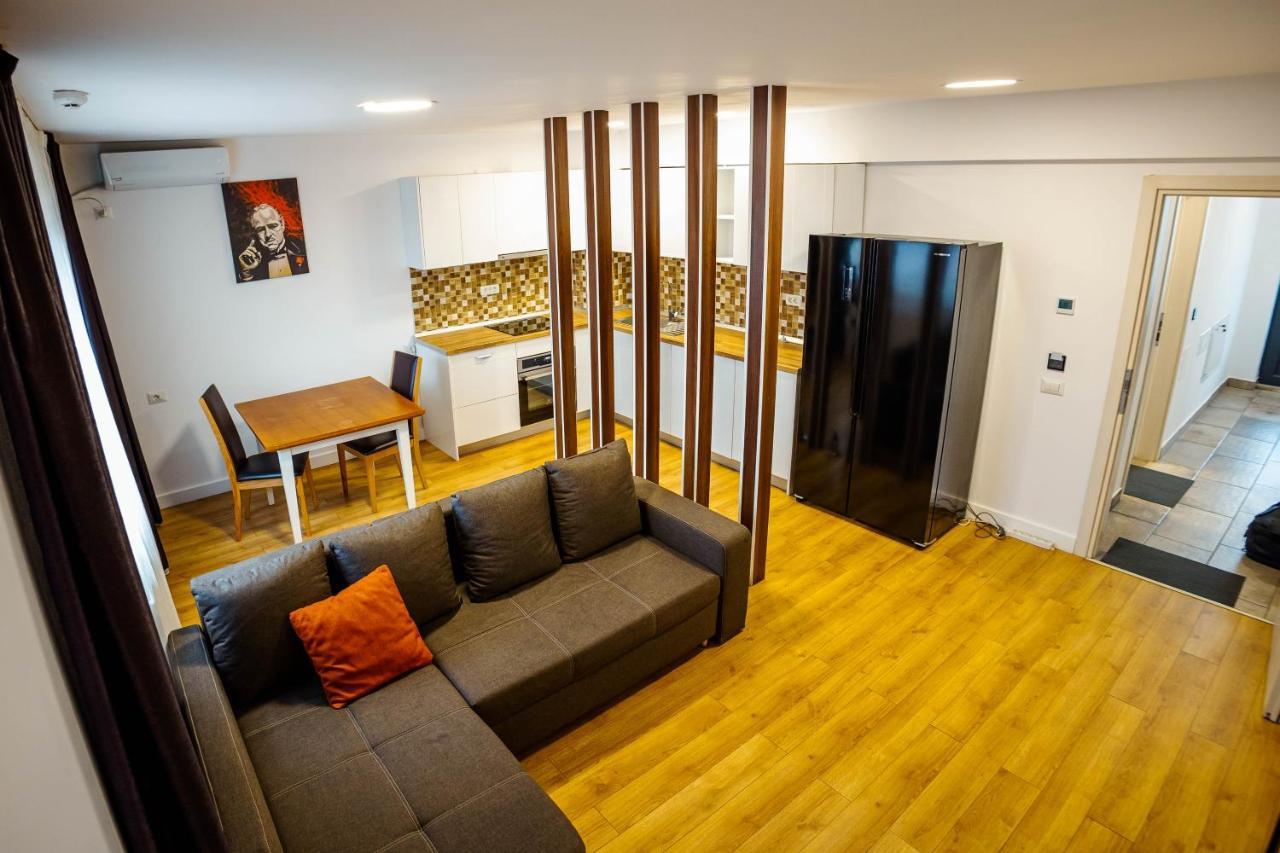Voluntari Bliss Inn Tunari מראה חיצוני תמונה