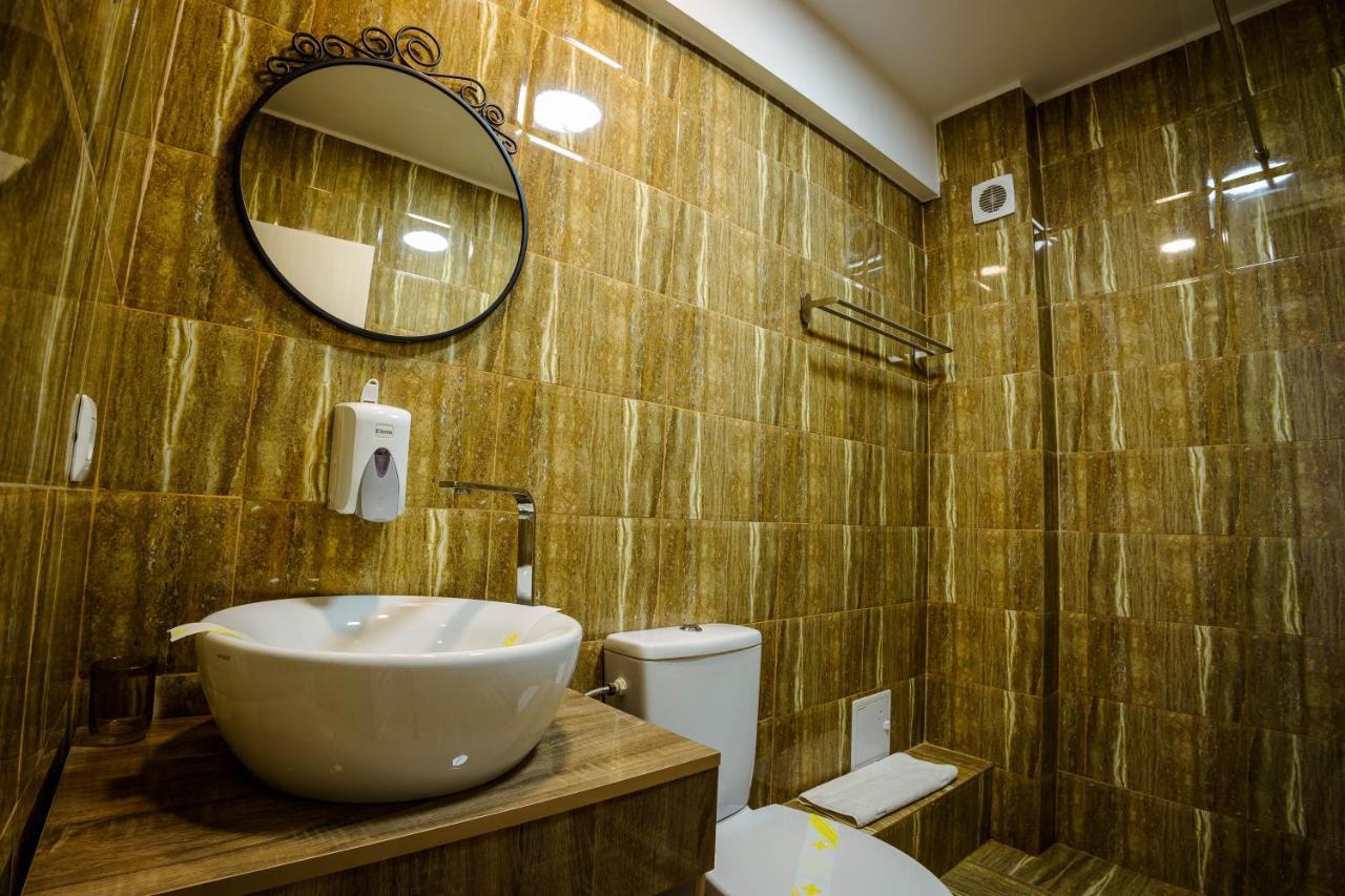 Voluntari Bliss Inn Tunari מראה חיצוני תמונה