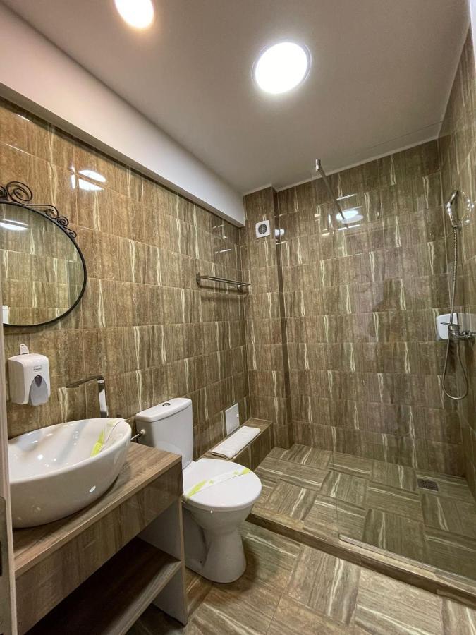 Voluntari Bliss Inn Tunari מראה חיצוני תמונה